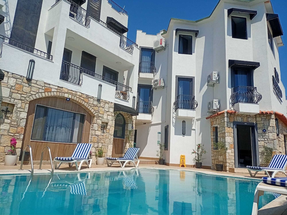 Weekend Bodrum Hotel 4/50