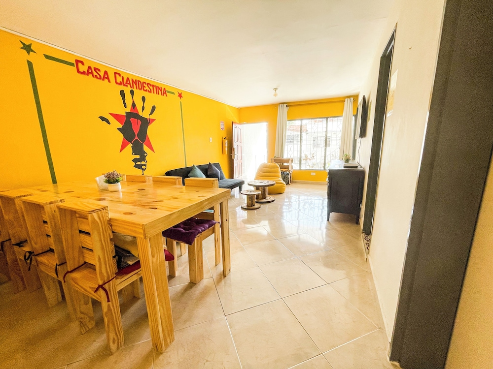 Casa Clandestina 7/50