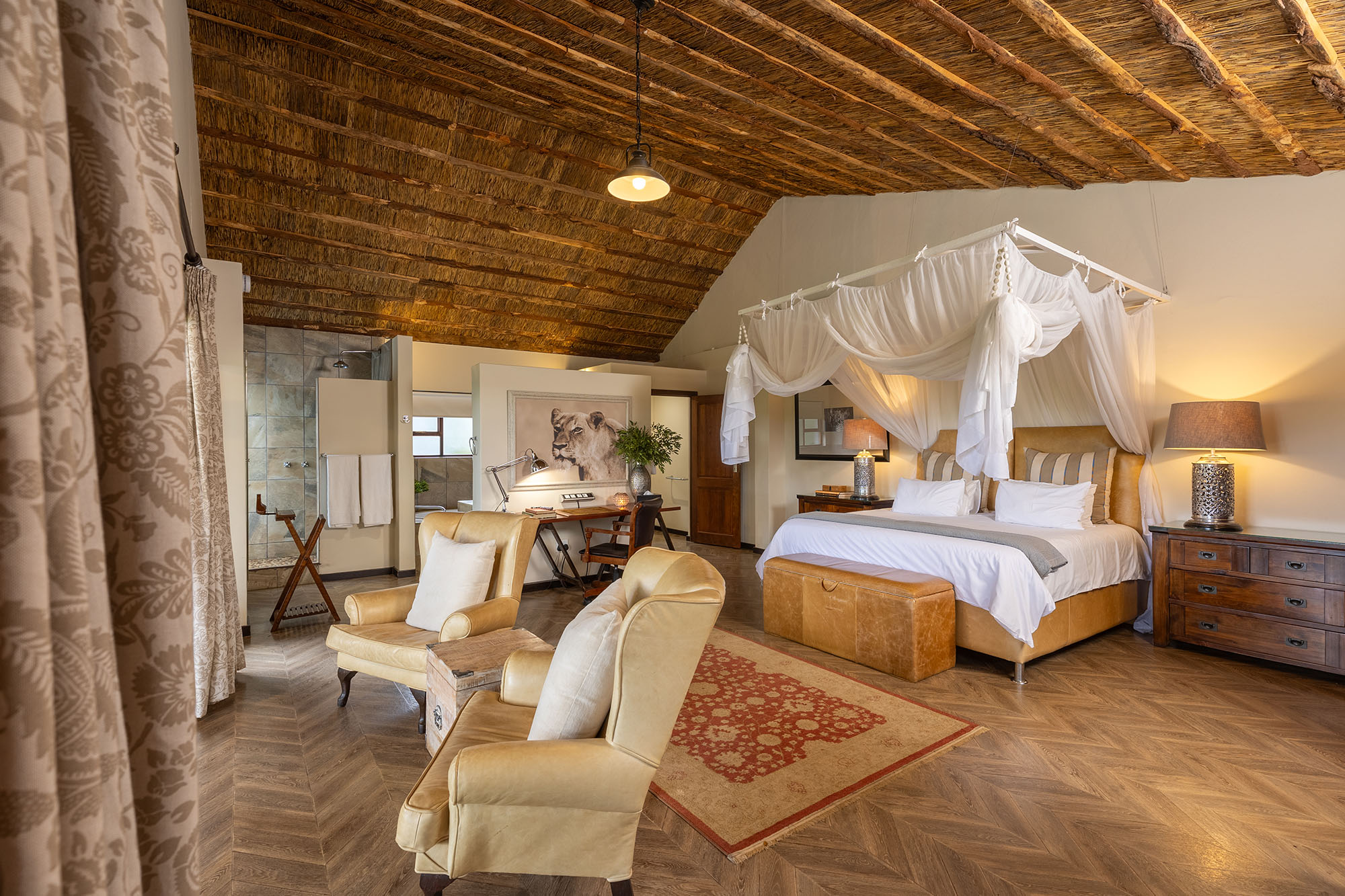Adjoining, Safari, Deluxe, Suite