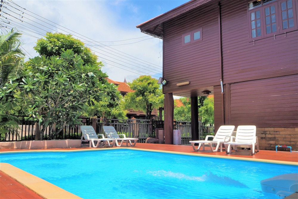 Baan Thai Lanna Pattaya 49/76