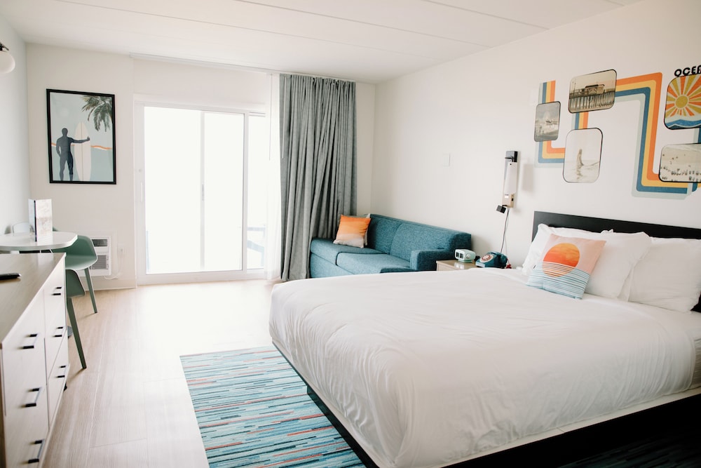 Atlantic OceanFront Inn 28/58