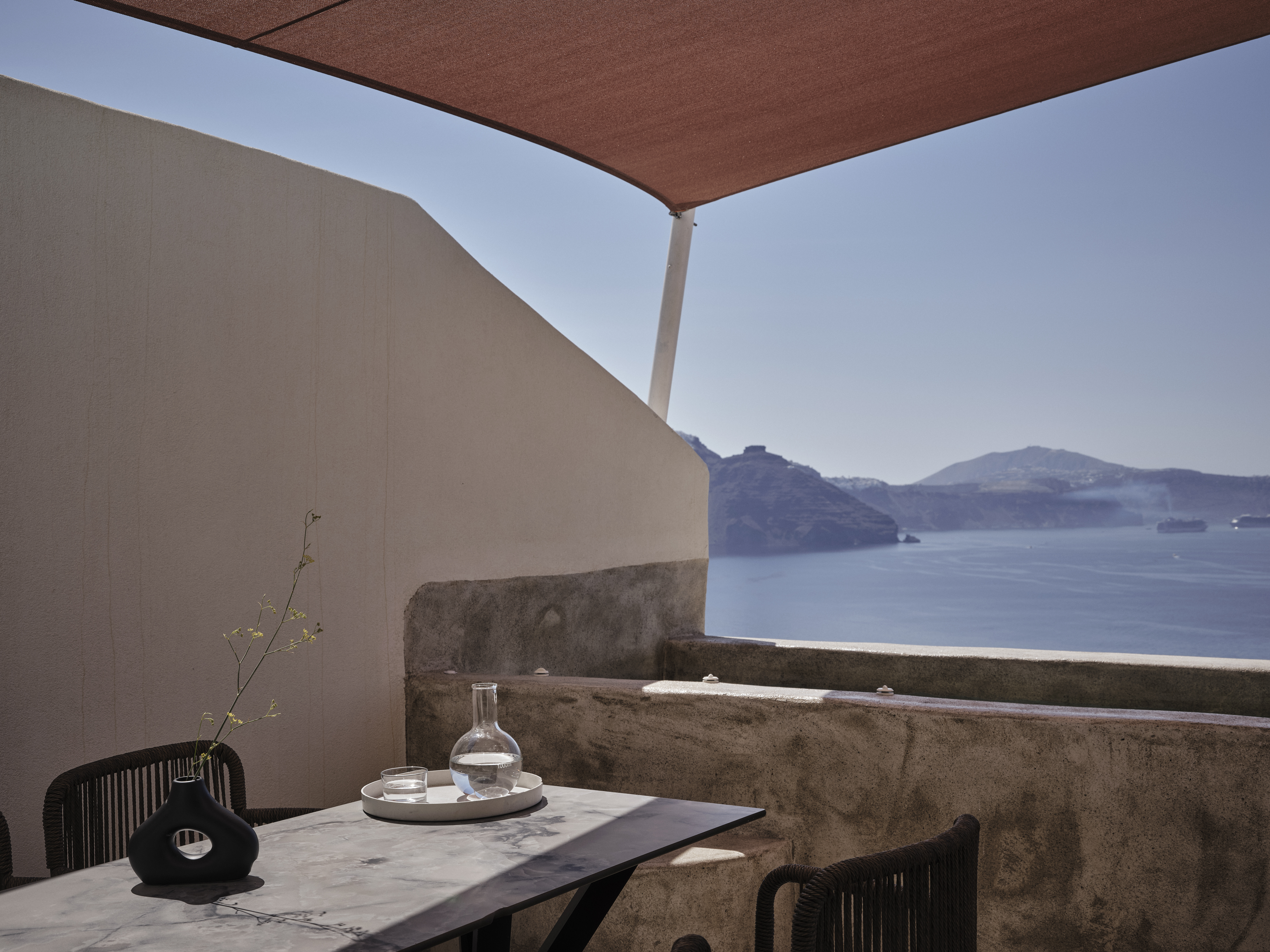 2 Bedrooms, Suite, Outdoor Jetted Tub، Andronis Luxury Suites 7/8