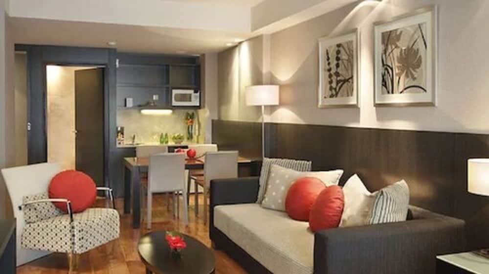 Urban Suites Recoleta Boutique Hotel 66/77