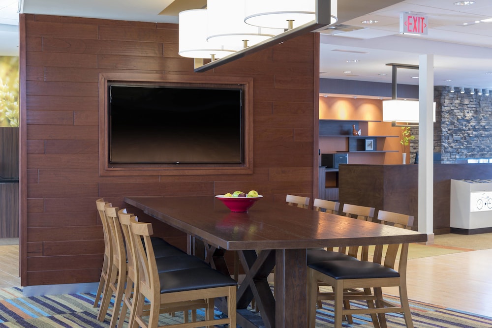 Fairfield Inn & Suites by Marriott Indianapolis Fishers 44/44