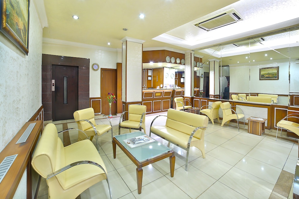 The Center Hotel 25/33