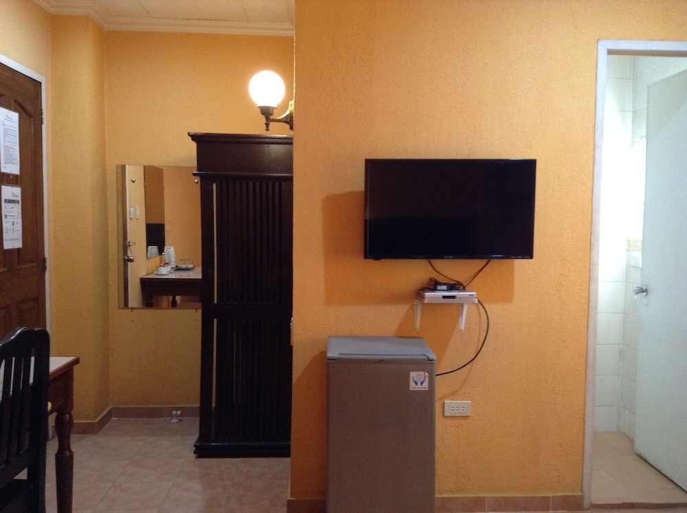 Miami Inn 29/36