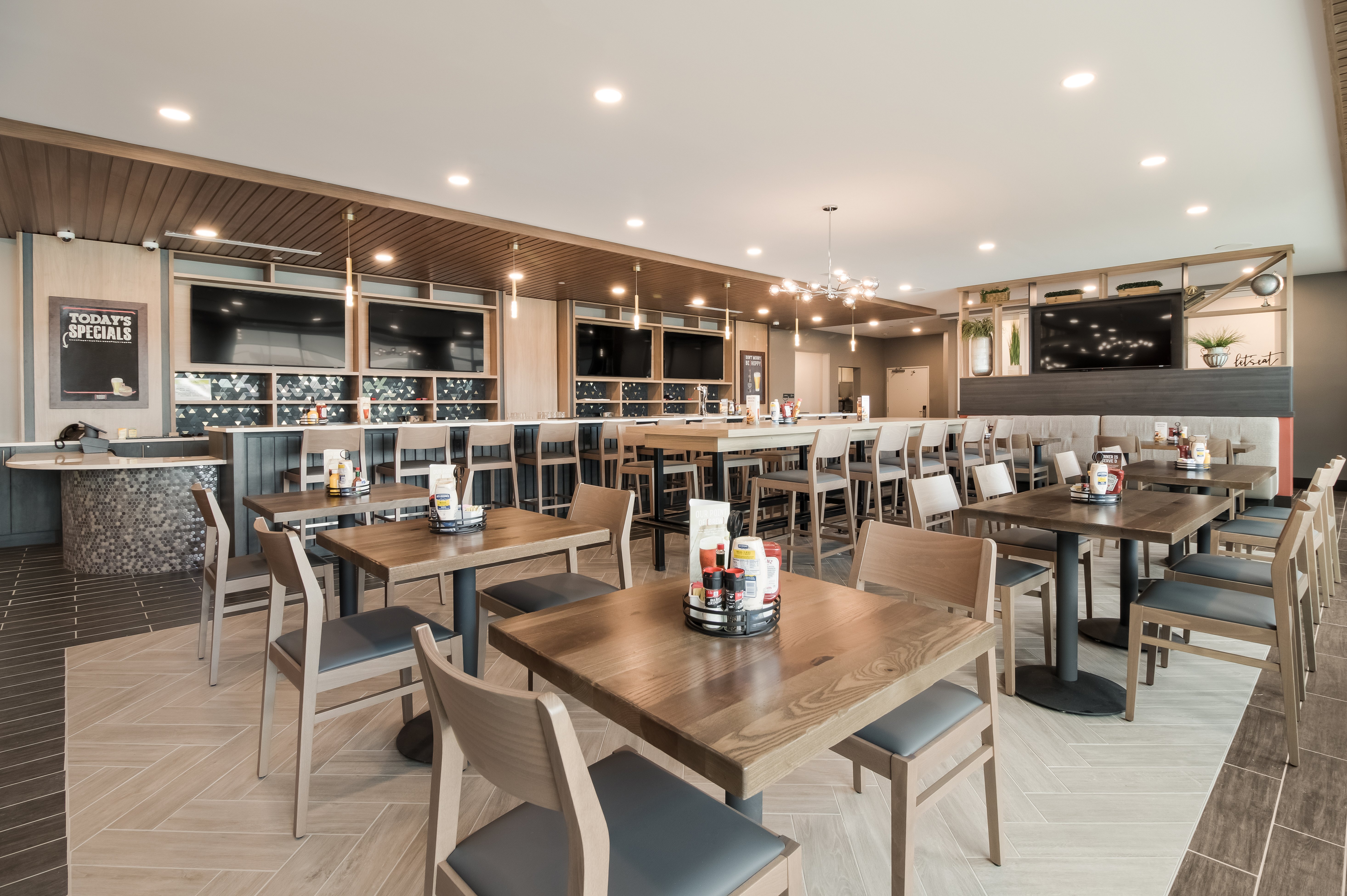 Holiday Inn & Suites Mt Juliet - Nashville Area, an IHG Hotel 16/29