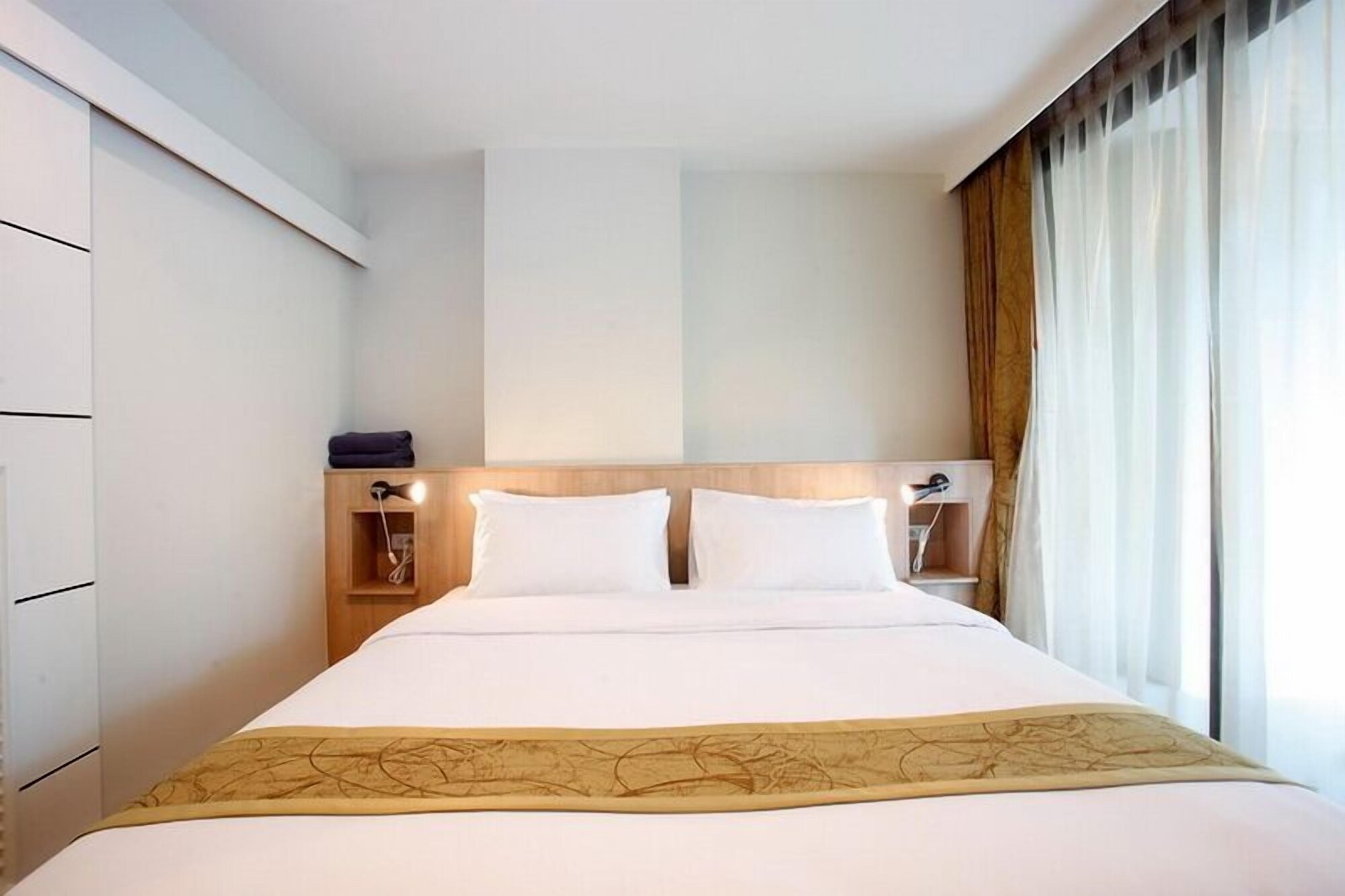 1 Bedroom, King Bed
