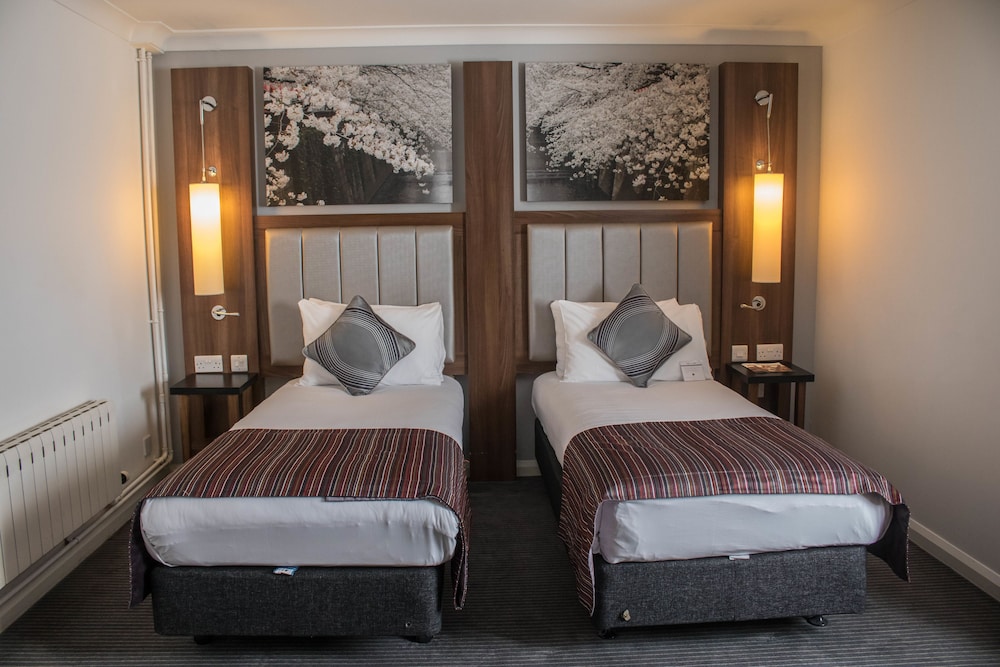 Mercure Darlington Kings Hotel 13/61
