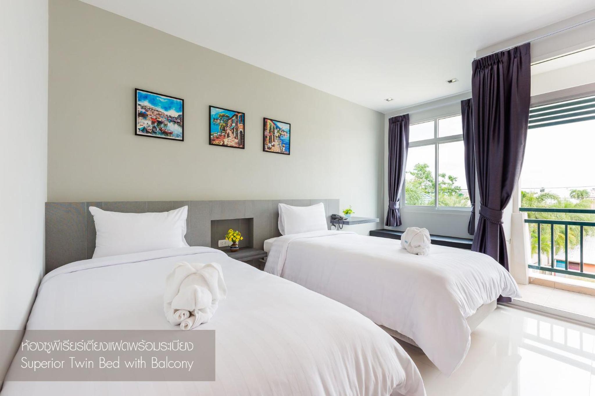 Superior, Twin Beds, City View, Evergreen Suite Hotel 3/10
