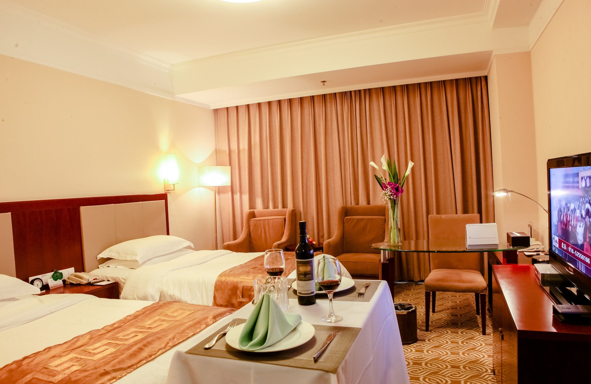 Standard, Twin Beds