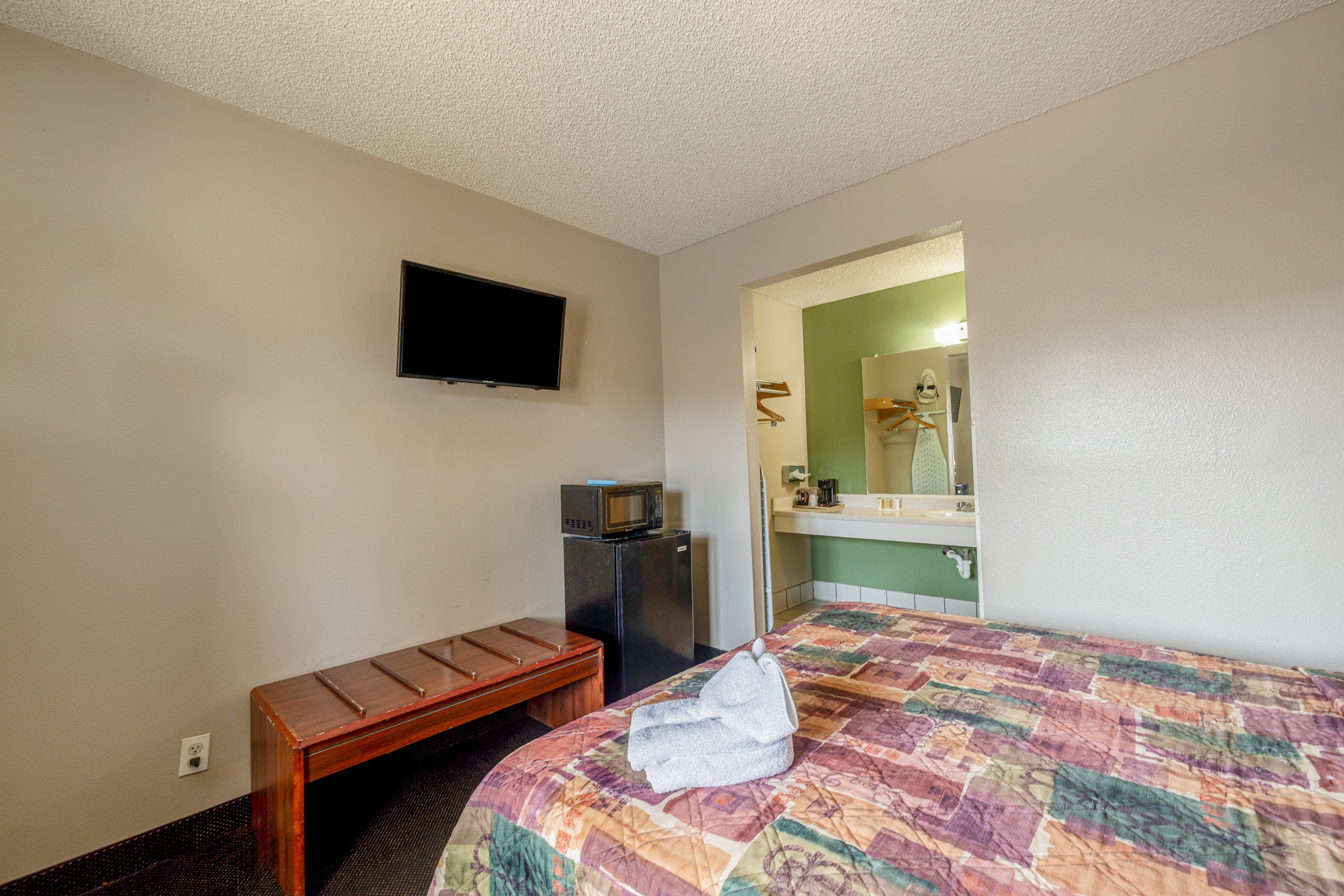Townhouse Barstow On Historic Route 66 CA I 15 29/46