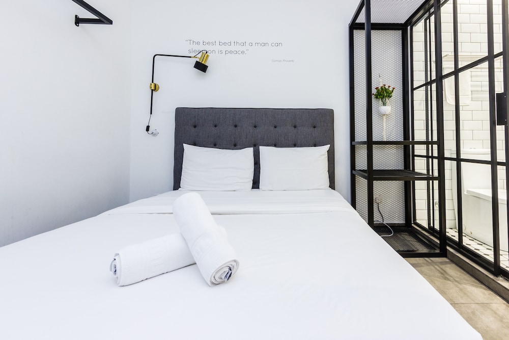 Z Hotel Ara Damansara, LRT, Mall, Airport 11/37