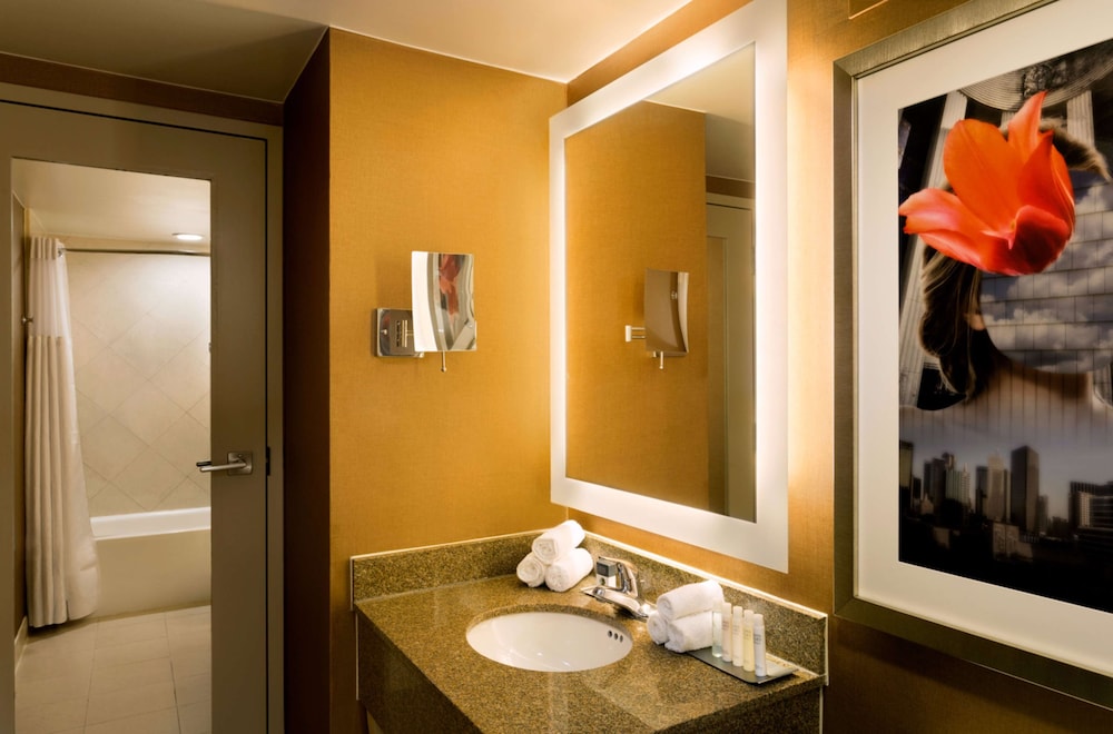DoubleTree by Hilton Hotel Dallas - Campbell Centre 22/68