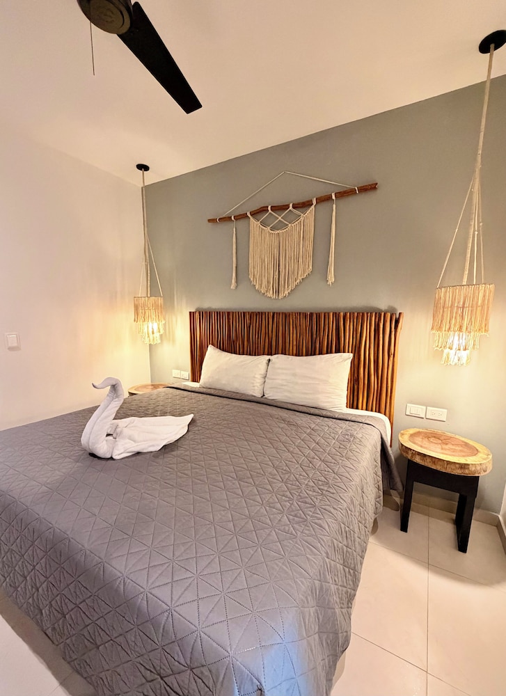 Ah Xok Suites 13/50