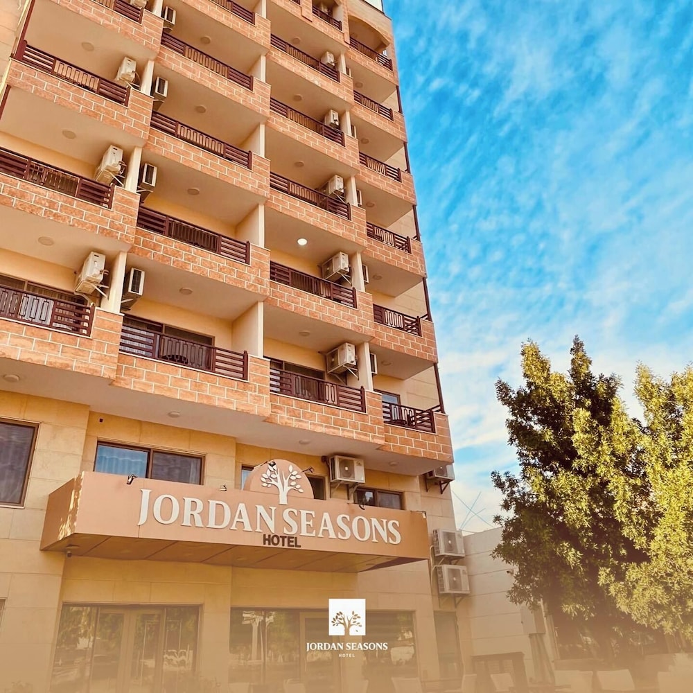 Jordan Seasons Hotel 1/50