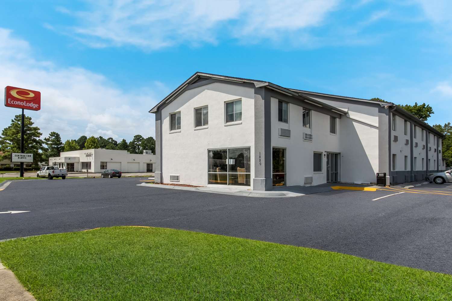Econo Lodge Cherry Point 42/43