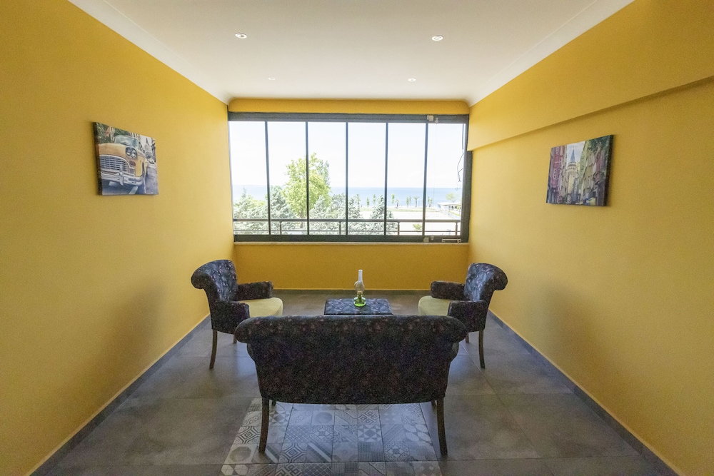 Roy Otel Akcay 34/50