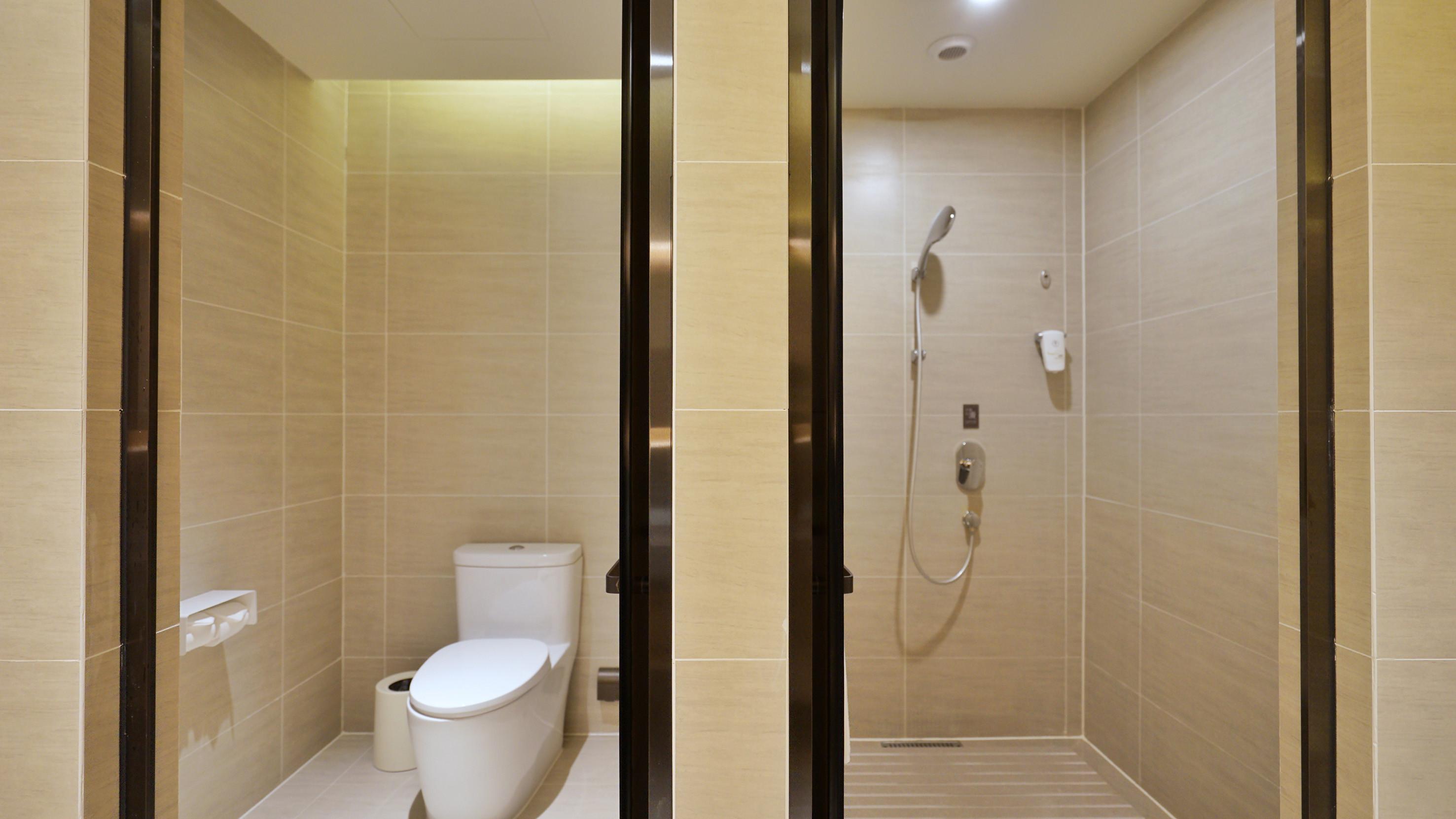 Ji Hotel (Shanghai Hongqiao National Exhibition and Convention Center Huaxiang Road) 28/33