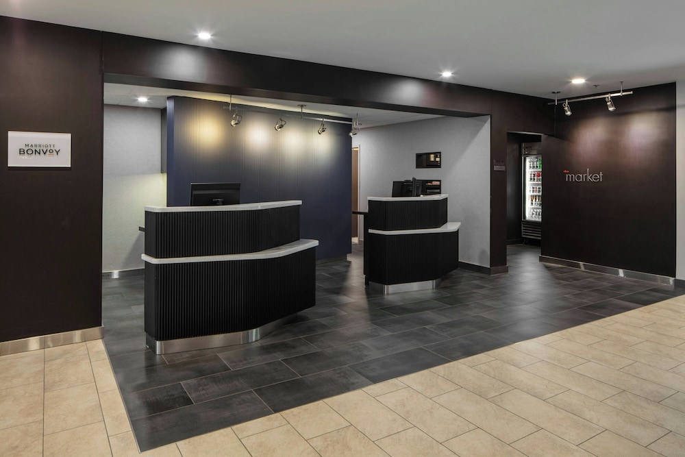 Courtyard by Marriott Williamsburg Busch Gardens Area 10/70