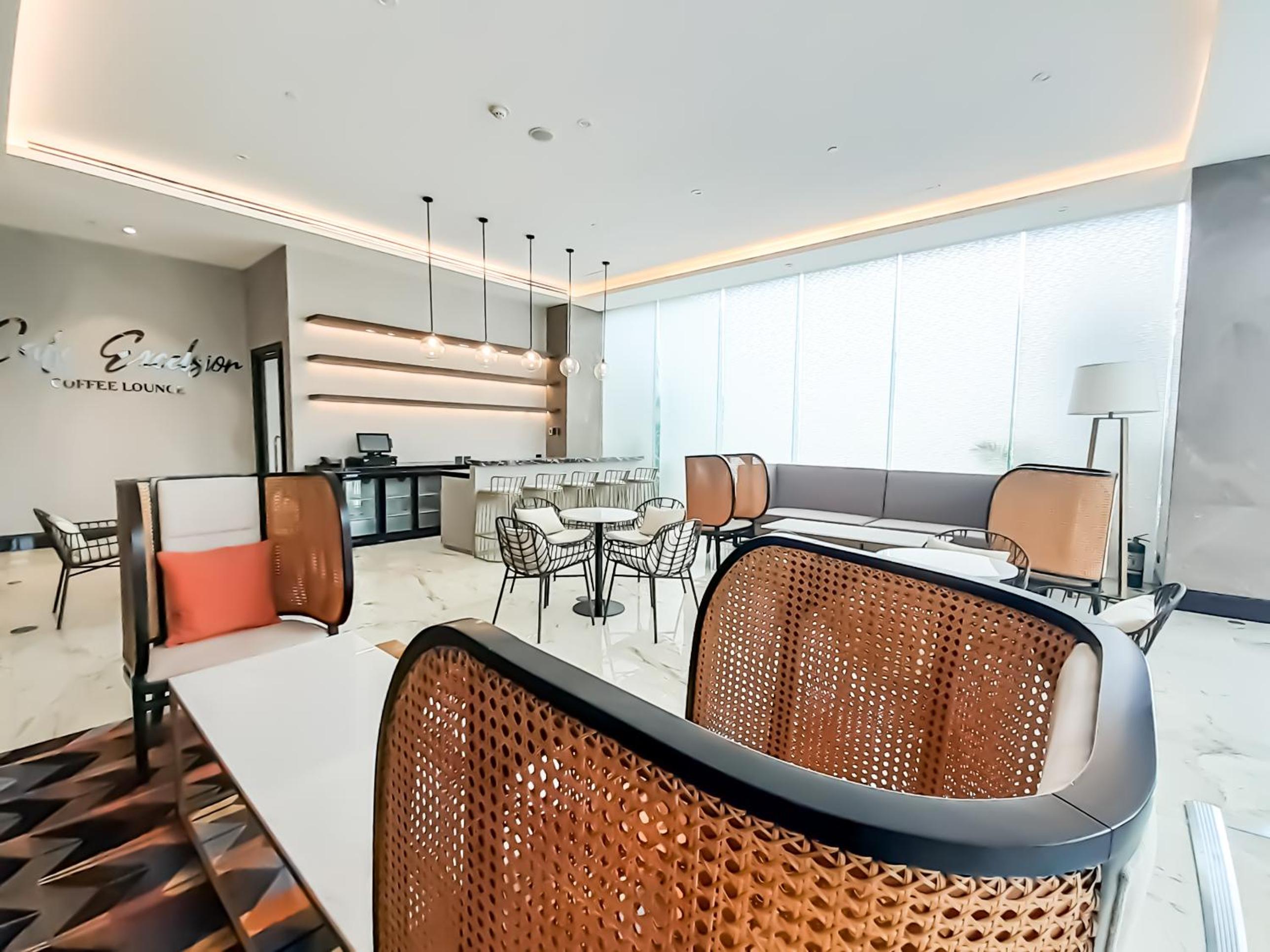The Excelsior Hotel Las Pinas 32/50