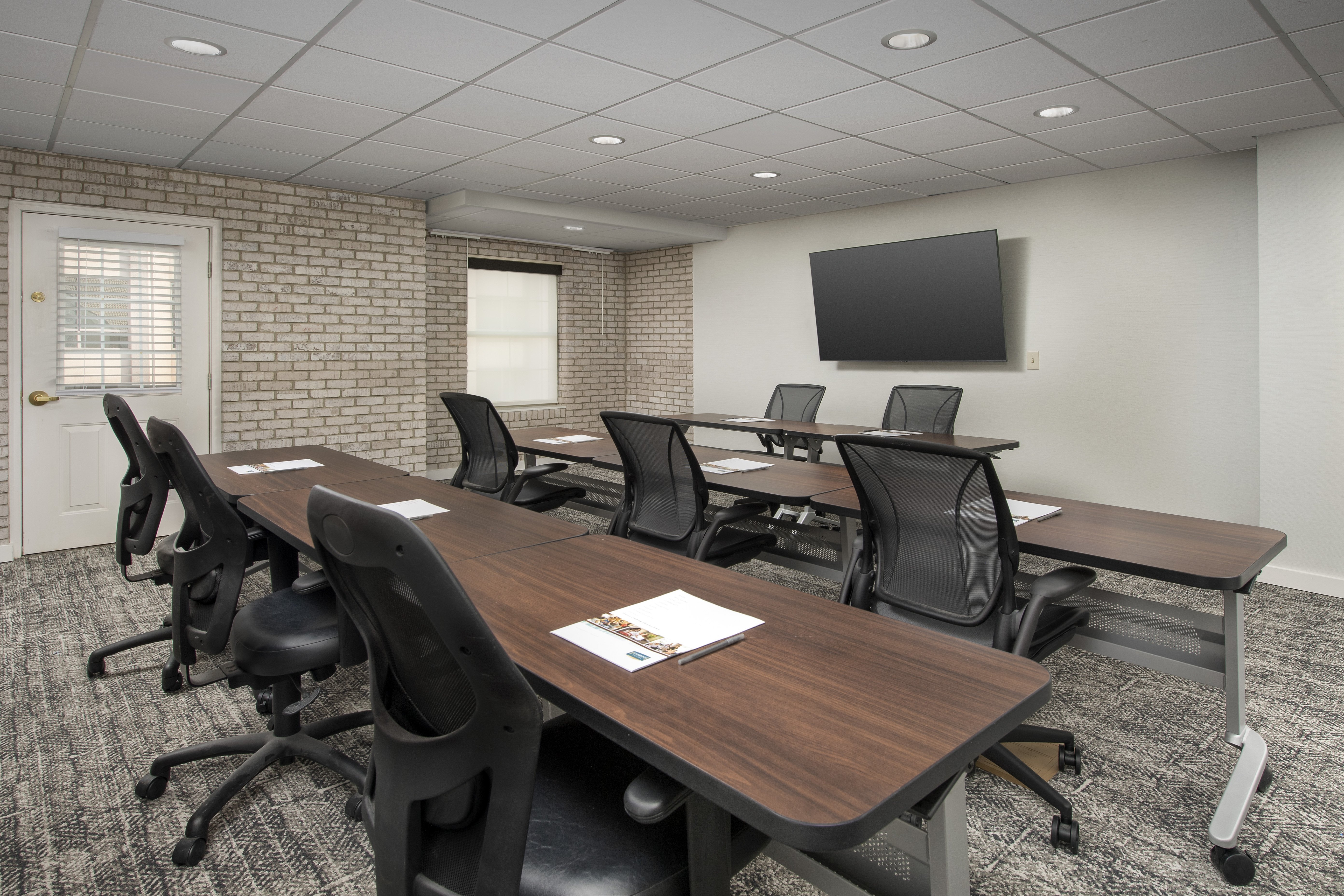 Staybridge Suites San Antonio-Airport 45/56