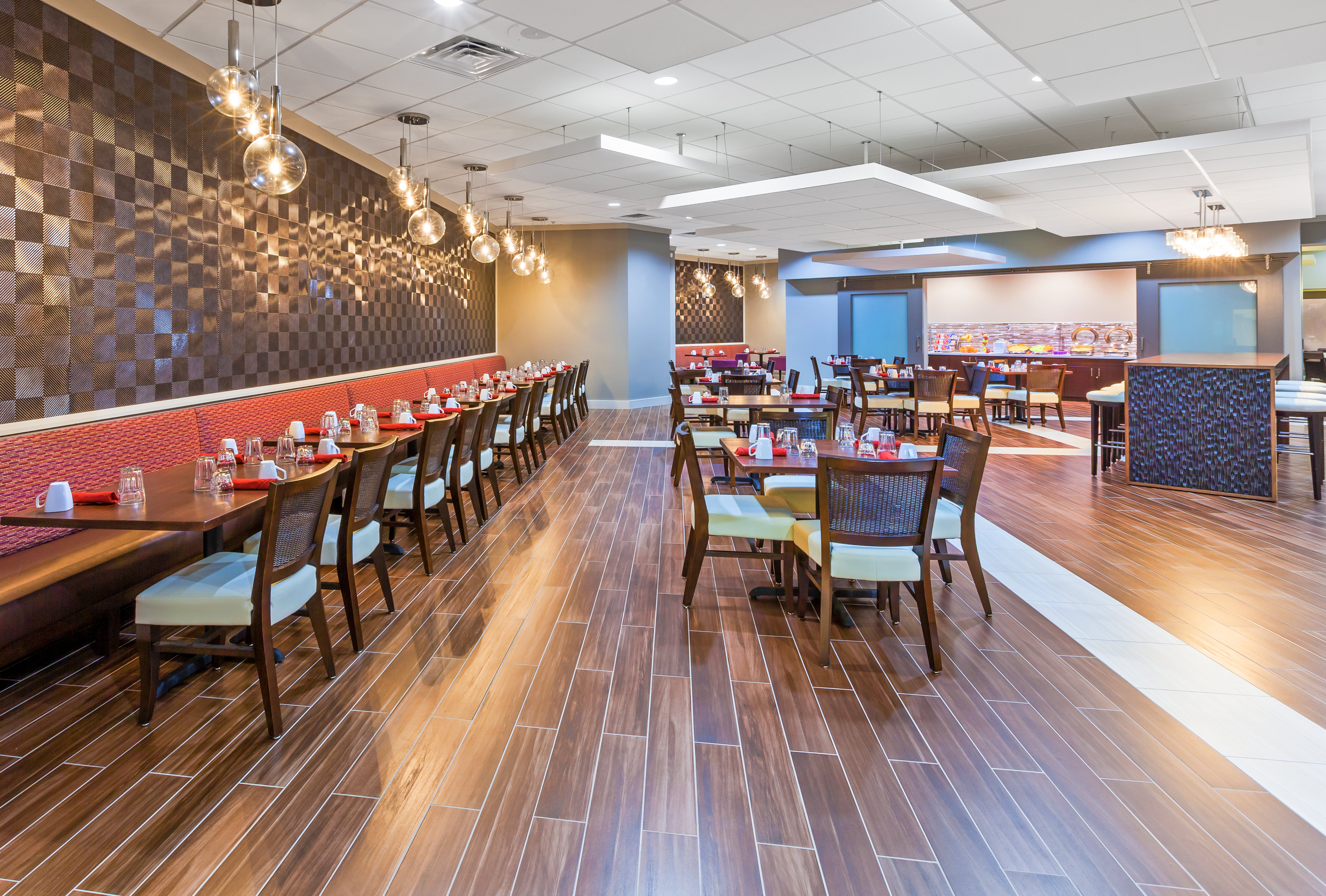 Holiday Inn Tyler-Conference Center, an IHG Hotel 43/62