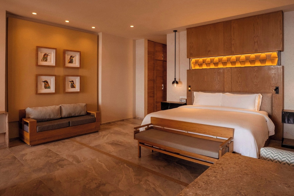 3 Bedrooms, Chairman, Infinity, Suite, 3 King Beds, Ocean Front, Outdoor Bath, Private Pool