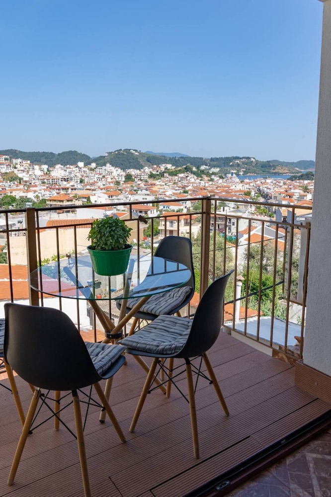 Kensho Skiathos Apartments 46/50