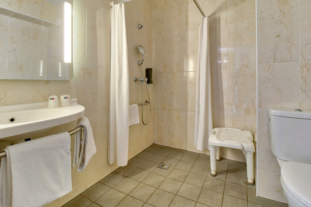 B&B HOTEL Bayonne Tarnos 8/30