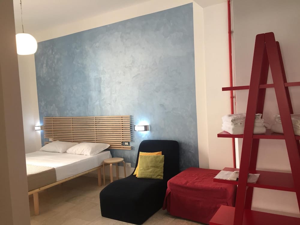 Roma Art Rooms 25/25