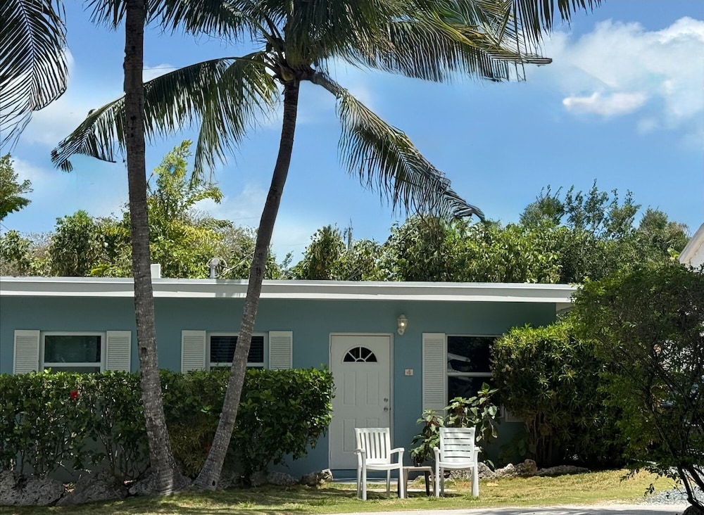 Sunset Cove Beach Resort 5/46