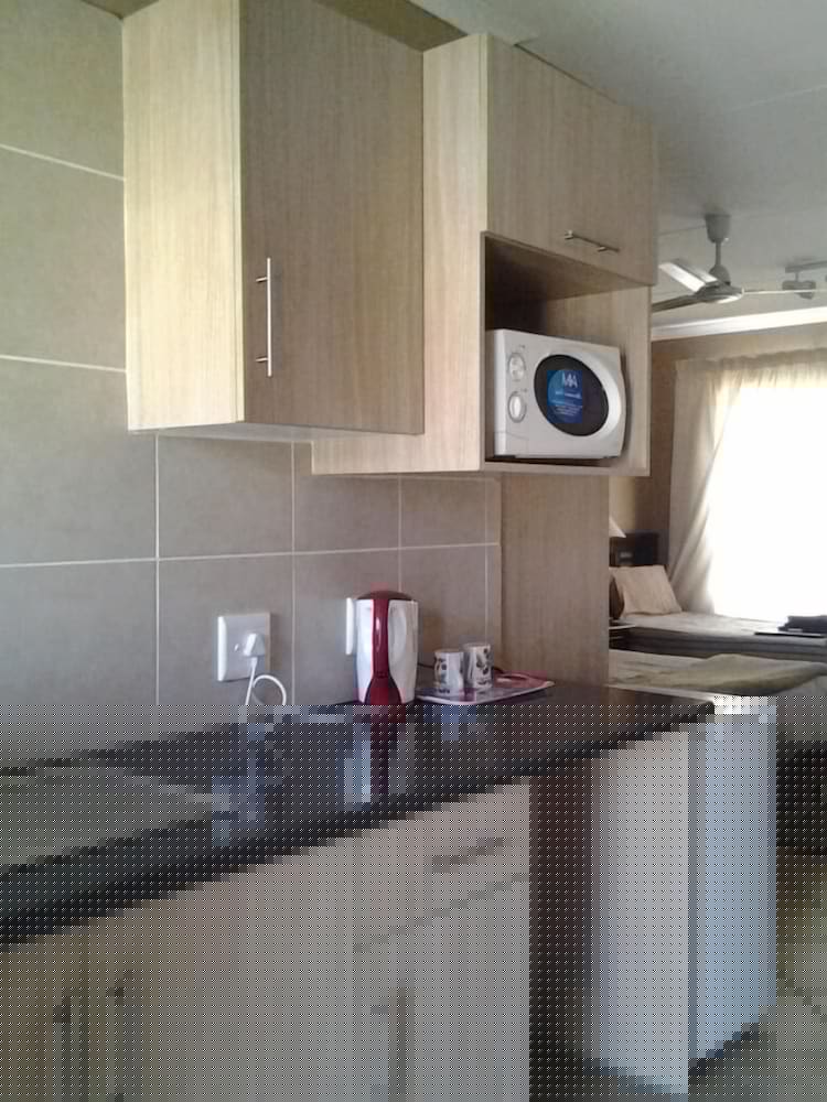 Airport Lodge Guest House 16/43