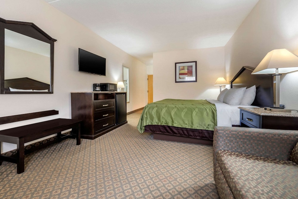 1734 West Hotel 11/32
