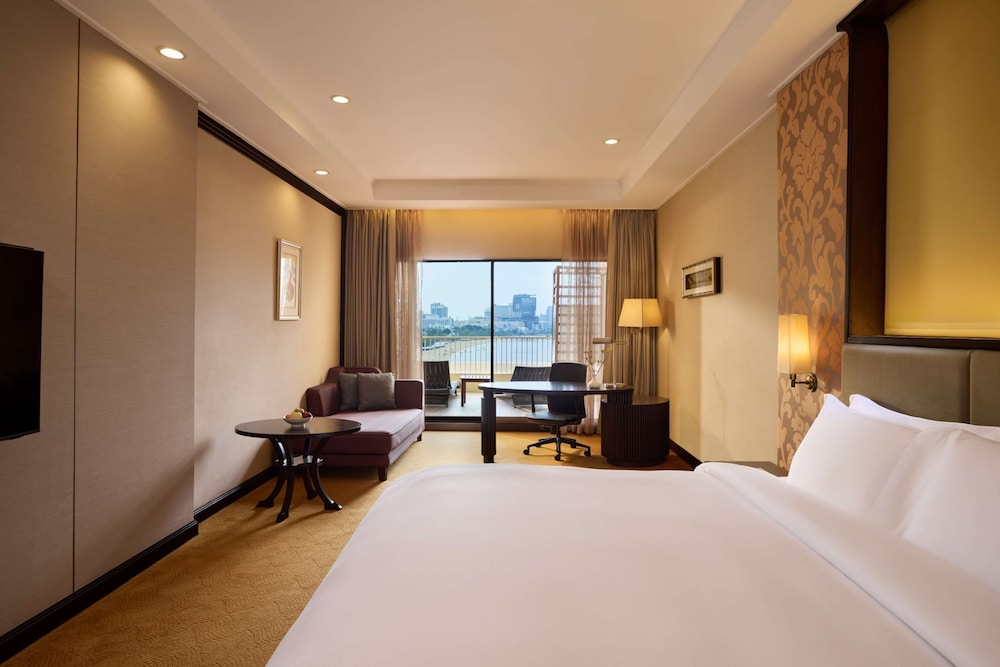 Dusit Thani Pattaya 15/50