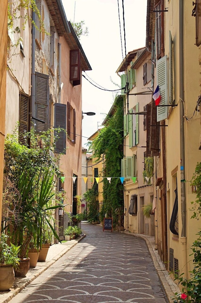 The Originals Boutique, Hotel Les Strelitzias, Antibes Juan-Les-Pins 49/60