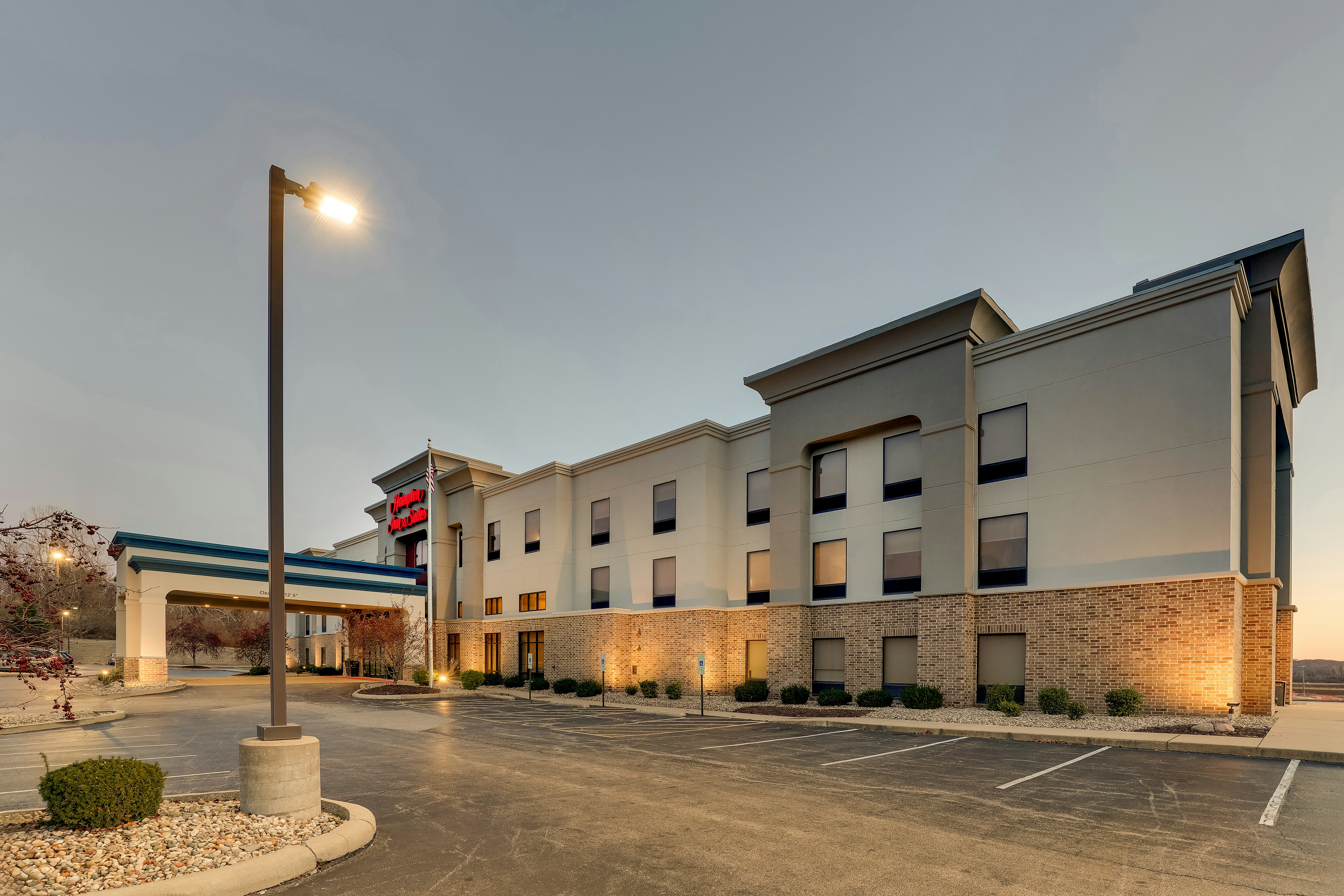 Hampton Inn & Suites St. Louis-Edwardsville 63/69