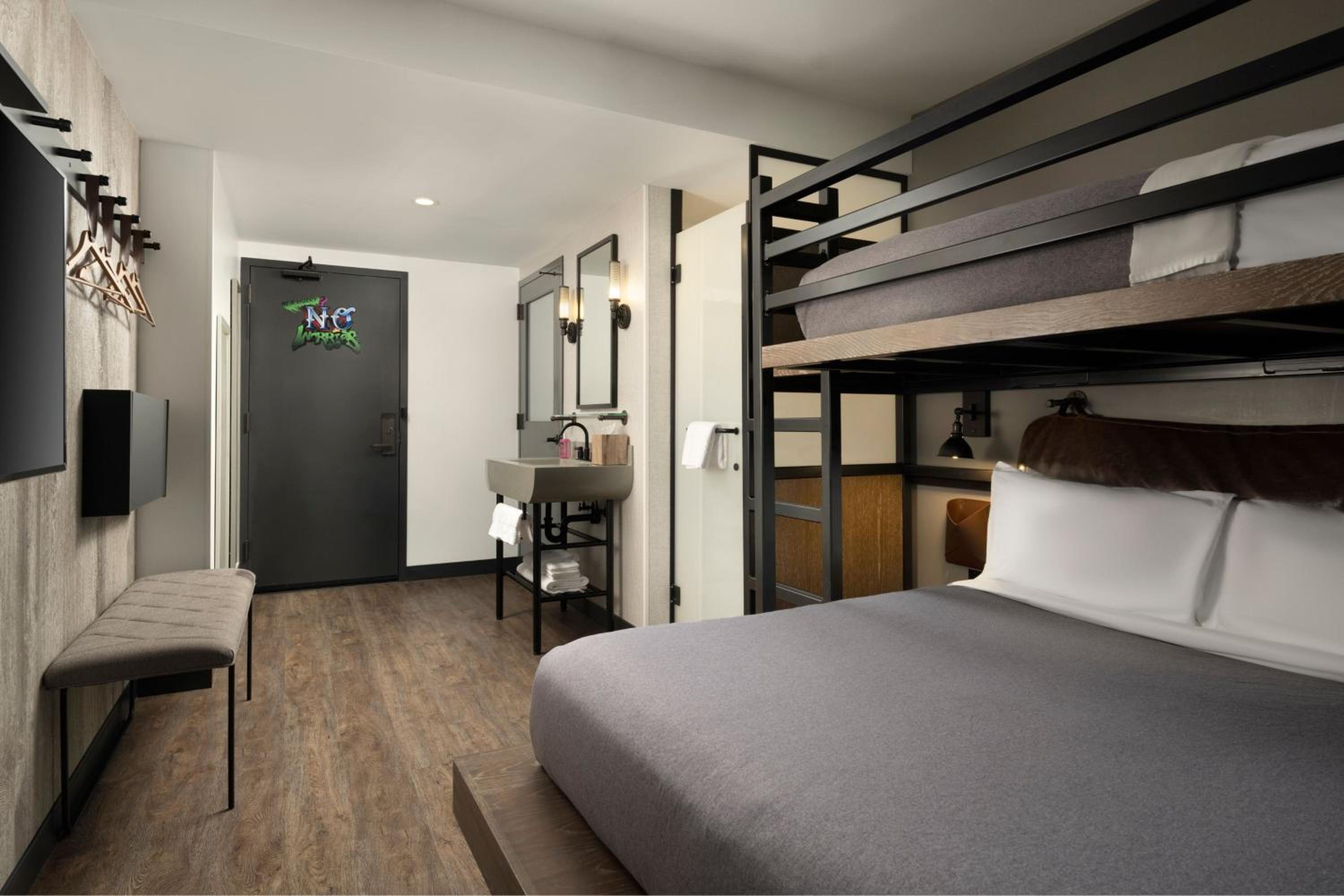 Room at MOXY CHICAGO DOWNTOWN, CHICAGO - IL