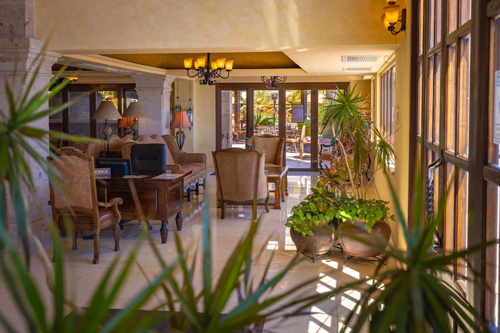 La Mision Loreto Hotel 48/75