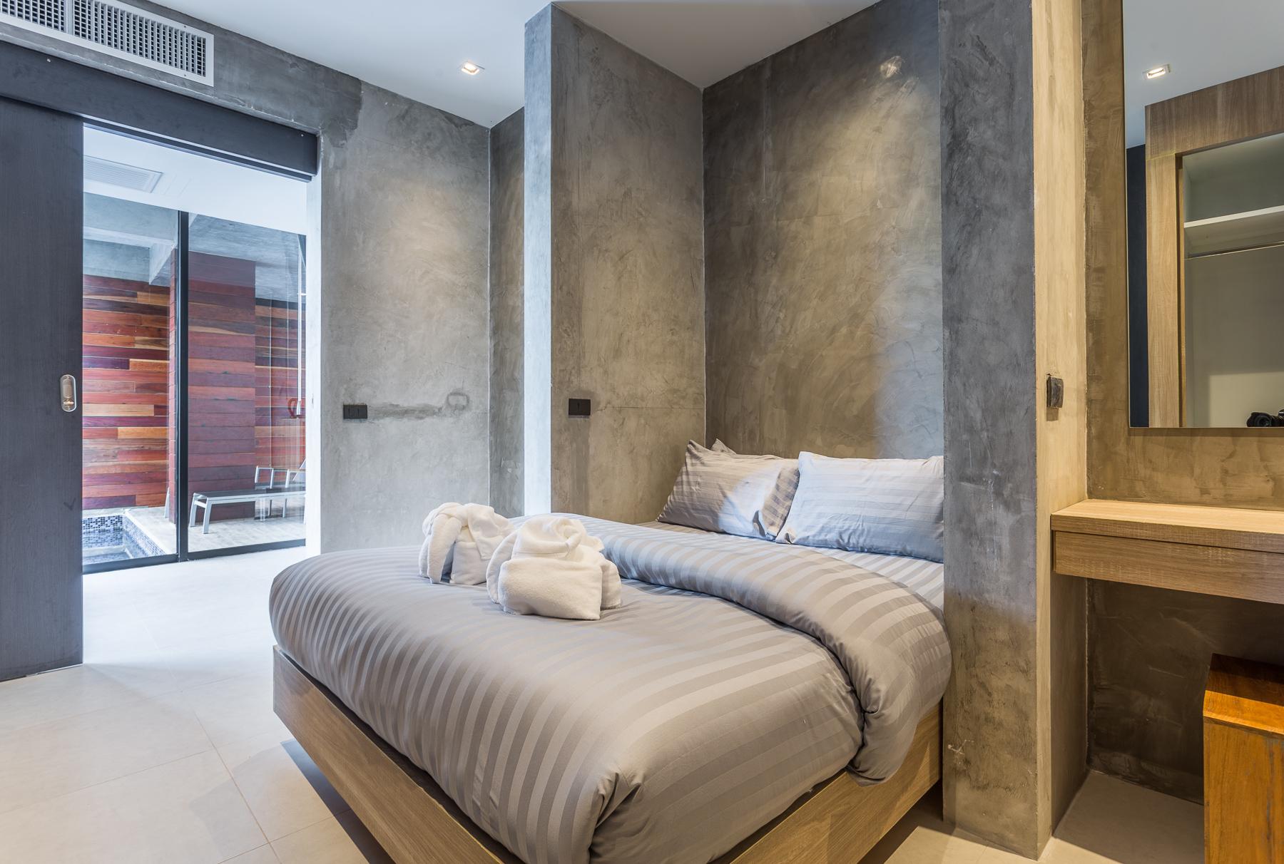 Room, Double Bed, Pool Access