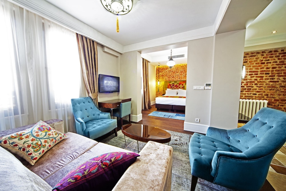 Azade Suites Special Class 36/49