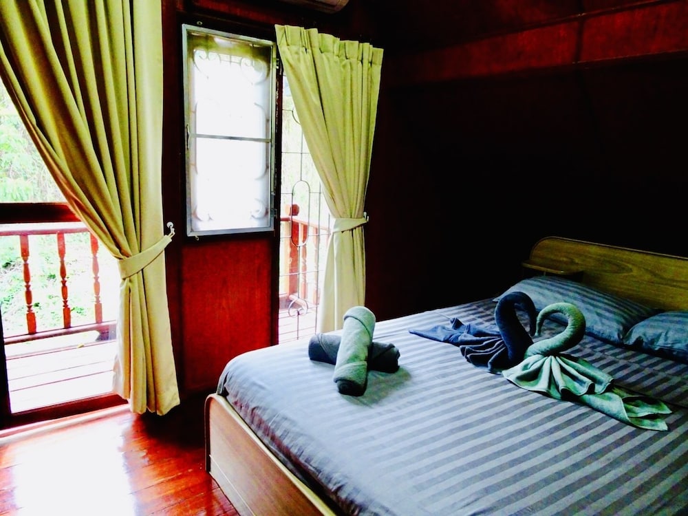 STAR BAY, DELUXE, 2 BEDS