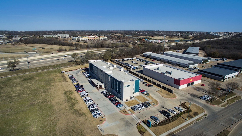 WoodSpring Suites Dallas Plano Central Legacy Drive 25/29