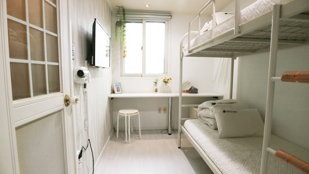 Hostel Korea 20/48