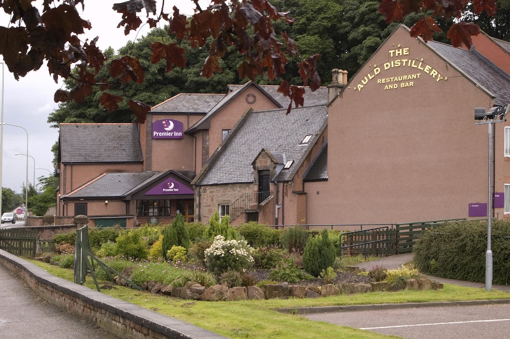 Premier Inn Inverness Centre (Millburn Rd) 6/67