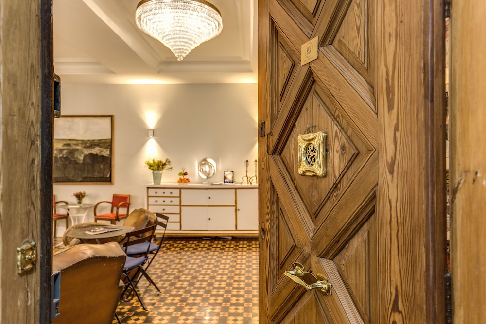 We Boutique Hotel 11/74