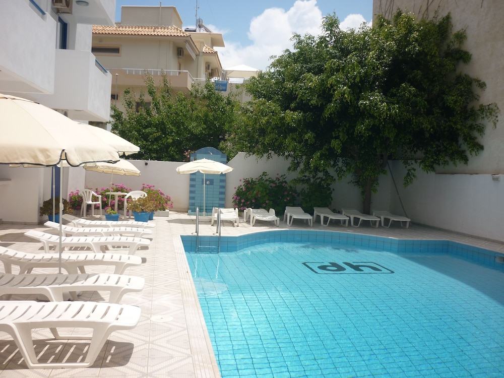 Central Hersonissos Hotel 68/73