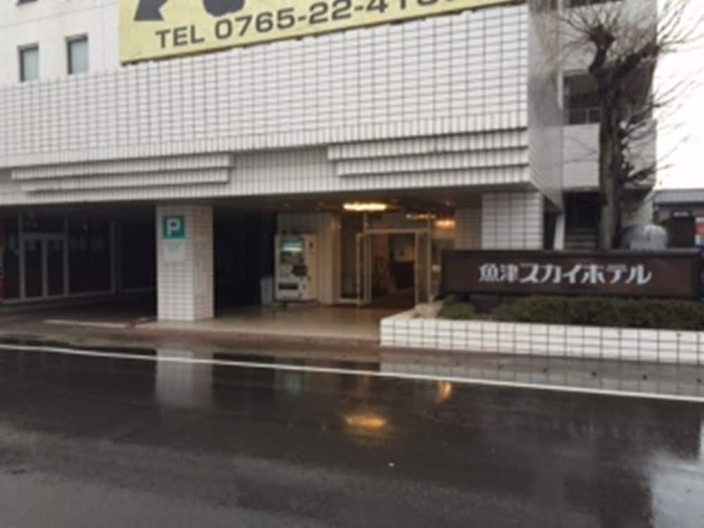 Sky Hotel Uozu Annex 47/49