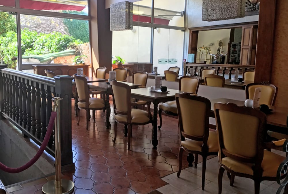 ARC HOTEL SUR MER 48/62