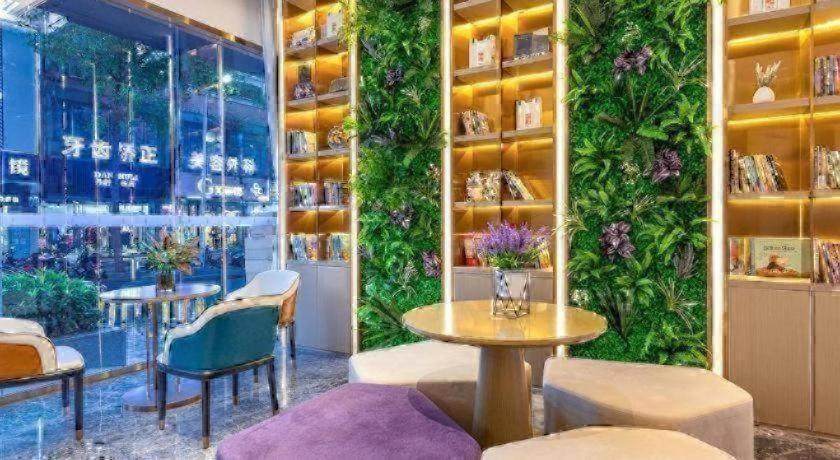 Lavande Hotel (Zhongshan Lihe Plaza) 41/44